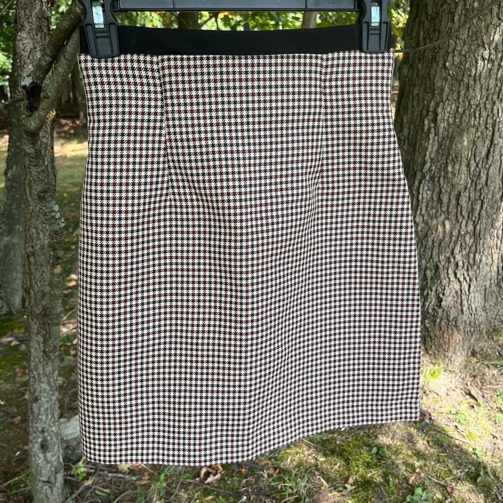 Zara High waisted checkered mini skirt